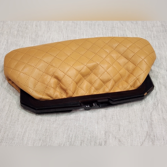 Vintage Italian Leather Tan Quilted Clutch Bag Purse Carmel Retro Case - Picture 2 of 8
